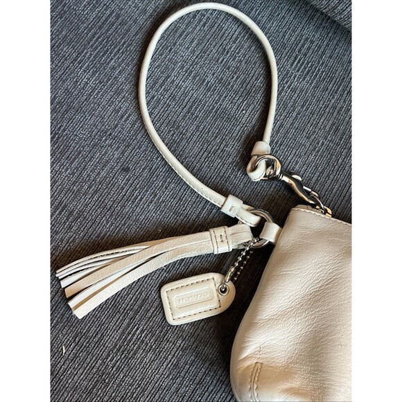 Coach wristlet Zip Leather Handled Wristlet Wallet Clutch White Cream Ivory VTG - Picture 4 of 7